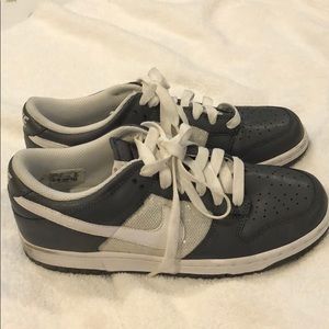 Women’s Nike shoes